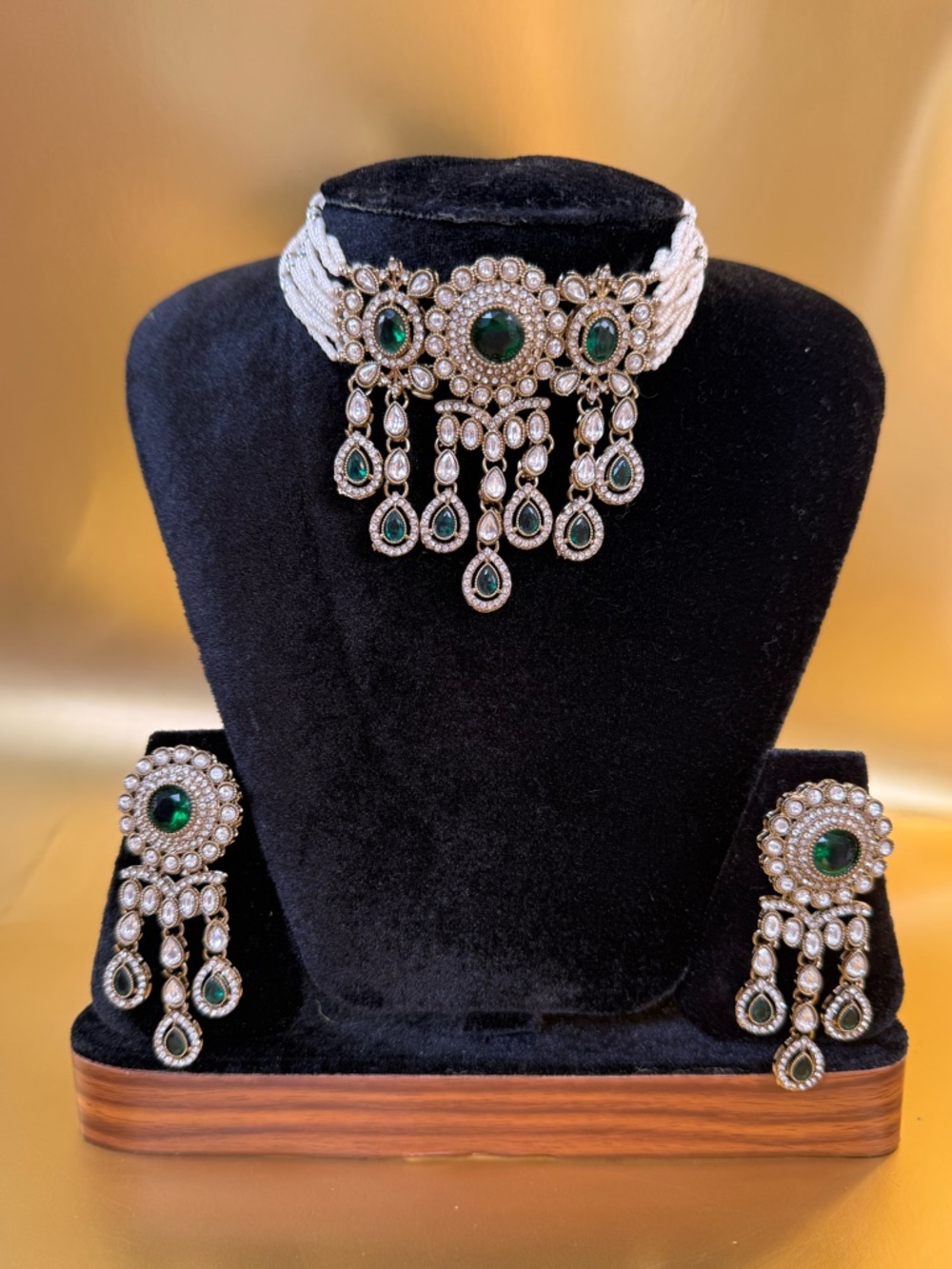 Emerald & Pearl Statement Choker Necklace Set - Green